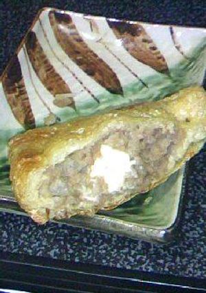 餃子風うすあげチーズinハンバーグ-レシピのメイン写真