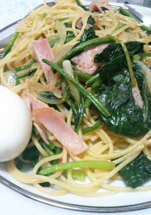 ほうれん草と玉ねぎとハムのシンプルパスタ-レシピのメイン写真