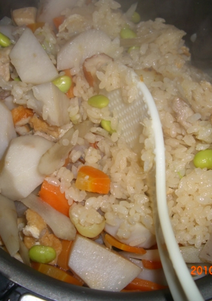 春の彩り具だくさんごろごろ炊き込みご飯-レシピのメイン写真