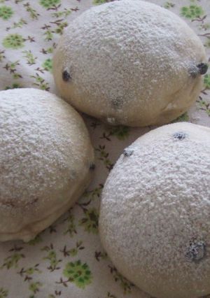 クリームチーズとブルーベリーの白パン☆-レシピのメイン写真