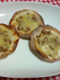 超簡単!納豆チーズ on 餃子の皮☆-レシピのメイン写真