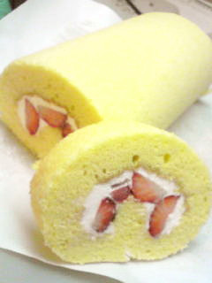 ふんわり♪しっとりシフォンのロールケーキ-レシピのメイン写真