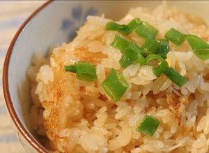 ホタテ缶と薄揚げの炊き込みご飯-レシピのメイン写真