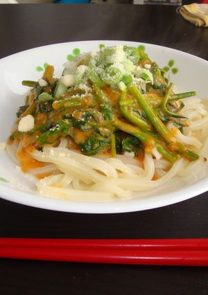 ほうれん草のミートクリームうどん♪♪-レシピのメイン写真