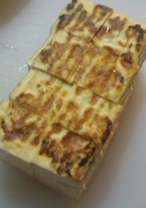 買わないで！フライパンで焼き豆腐-レシピのメイン写真
