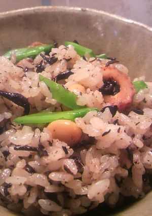 ひじきと大豆の炊き込み混ぜご飯-レシピのメイン写真