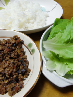 ☆肉味噌ゴハンでサラダ菜手巻き☆-レシピのメイン写真