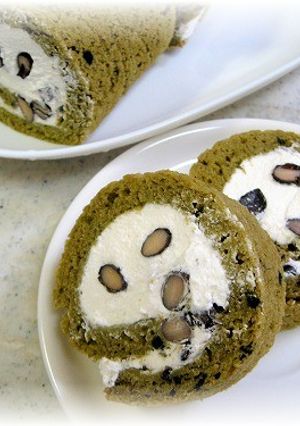 米粉のロールケーキ♪抹茶&黒豆-レシピのメイン写真