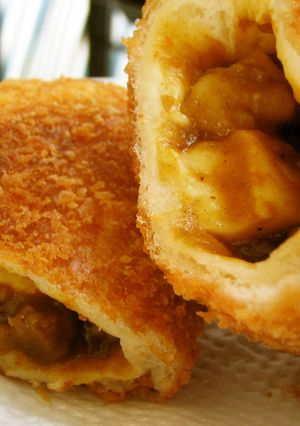 : サクサク♪ チーズカレーパン :-レシピのメイン写真