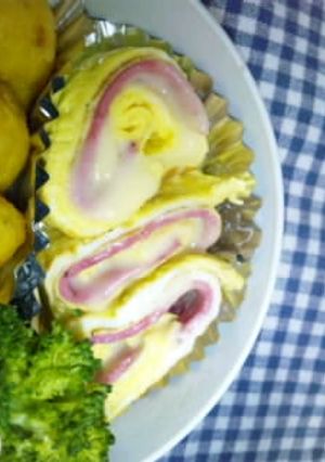お弁当に味付けなしの卵焼き-レシピのメイン写真