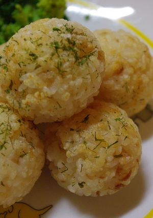 たこ焼き器でカリカリライスボール-レシピのメイン写真