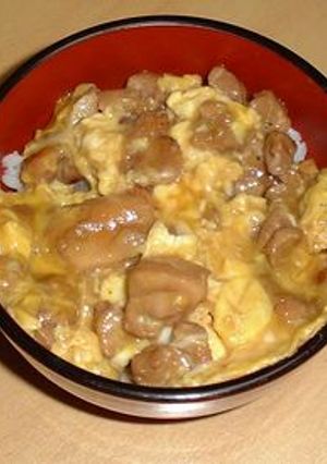 すごくおいしい！焼き鳥で親子丼-レシピのメイン写真