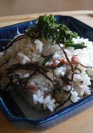 紀州梅と塩吹きこぶの混ぜご飯-レシピのメイン写真