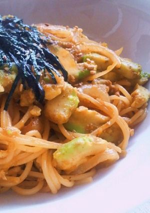 【韓国発】アボカド入り焼肉のたれパスタ-レシピのメイン写真