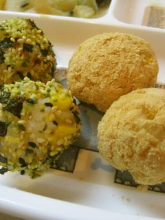 幼児食 とうもろこしご飯のおにぎり-レシピのメイン写真