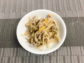 【保育園給食】チンジャオロース のイメージ