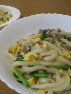 ニラ玉焼きうどん-レシピのメイン写真