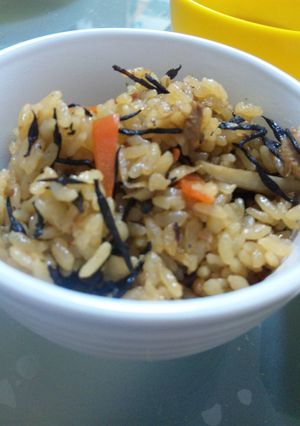 ツナとひじきのホッコリ炊き込みご飯-レシピのメイン写真