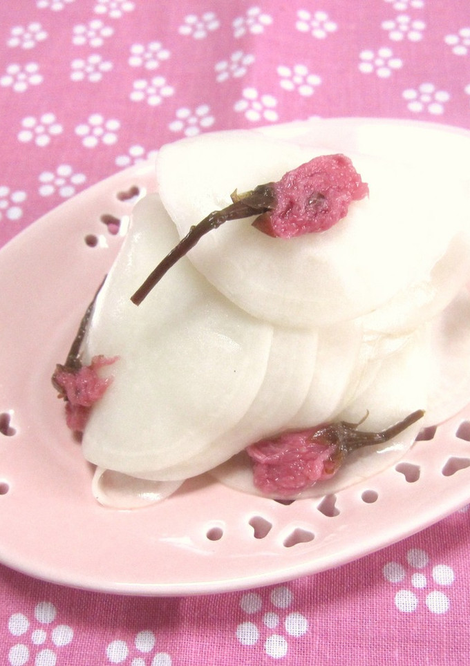 お花見弁当✿簡単！桜とカブのお漬け物✿-レシピのメイン写真