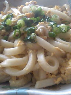 洗い物はフライパンだけ☆炒り卵うどん-レシピのメイン写真