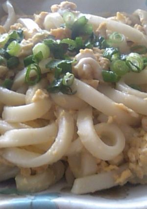 洗い物はフライパンだけ☆炒り卵うどん-レシピのメイン写真