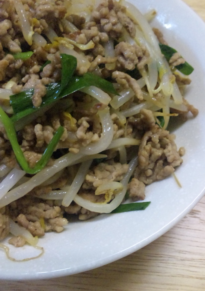 ﾆﾗともやしの挽き肉炒め-レシピのメイン写真