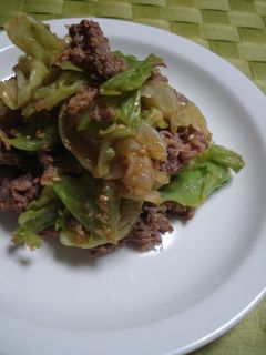 春キャベツと牛肉の辛子醤油和え-レシピのメイン写真