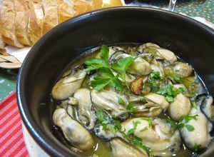 簡単♪牡蠣のアヒージョ(オイル煮)-レシピのメイン写真