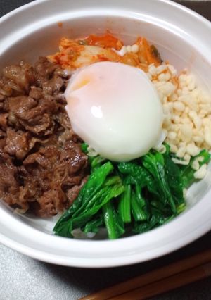 簡単うまっ♪牛肉とキムチの温玉乗せ丼☆-レシピのメイン写真