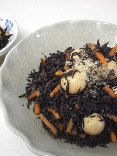 お宝入り♪うずら卵入りひじき煮♪-レシピのメイン写真