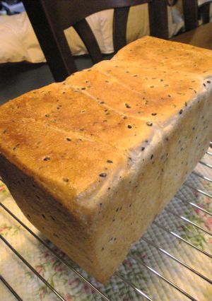 セサミ食パン-レシピのメイン写真