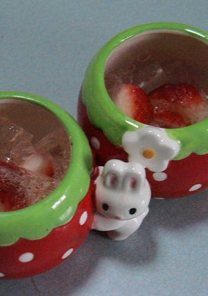 サイダーとゼラチンで簡単!いちごゼリー-レシピのメイン写真