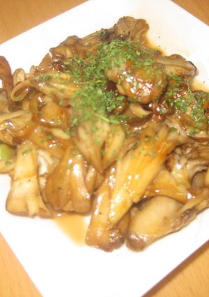 簡単おつまみ☆まいたけのチーズソテー♪-レシピのメイン写真