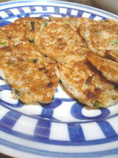 ネバネバコラボ☆長芋&納豆の落とし焼き餅-レシピのメイン写真