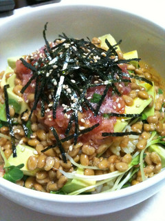 *ねぎとろ納豆アボカドdeカフェ丼*-レシピのメイン写真