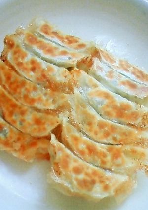 パパも絶賛！しっかり味のジューシー餃子-レシピのメイン写真