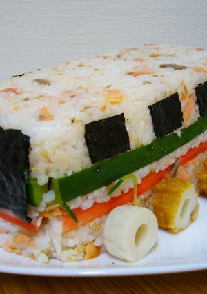 電車だぁ♬鮭ちらし寿司☆バスにアレンジ可-レシピのメイン写真