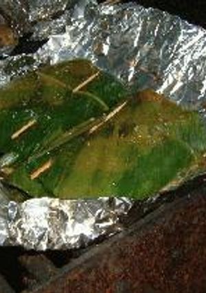 バナナの葉っぱで包んだワイルドな魚料理-レシピのメイン写真