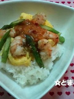 韓国風ピリ辛☆ふんわり玉子丼-レシピのメイン写真