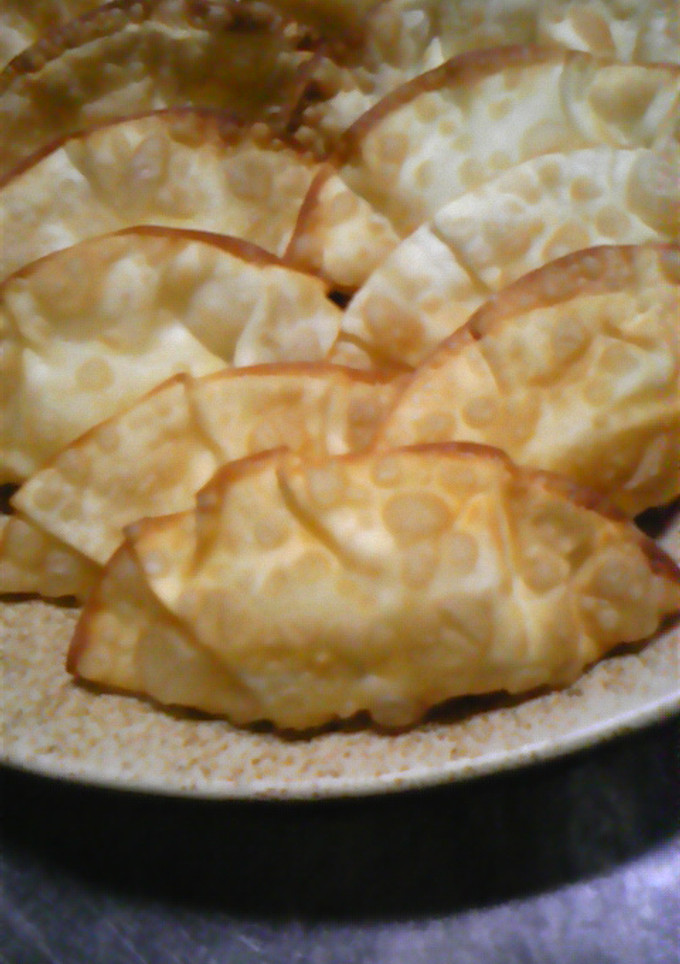 簡単 ﾁｰｽﾞ＆ｳｨﾝﾅｰ餃子揚げ-レシピのメイン写真