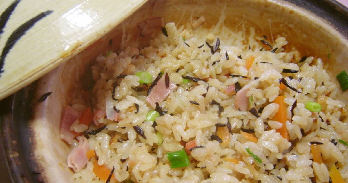 基本からアレンジまで!思わずつくりたくなる「カニかま 土鍋ご飯」のレシピ集 | クックパッド