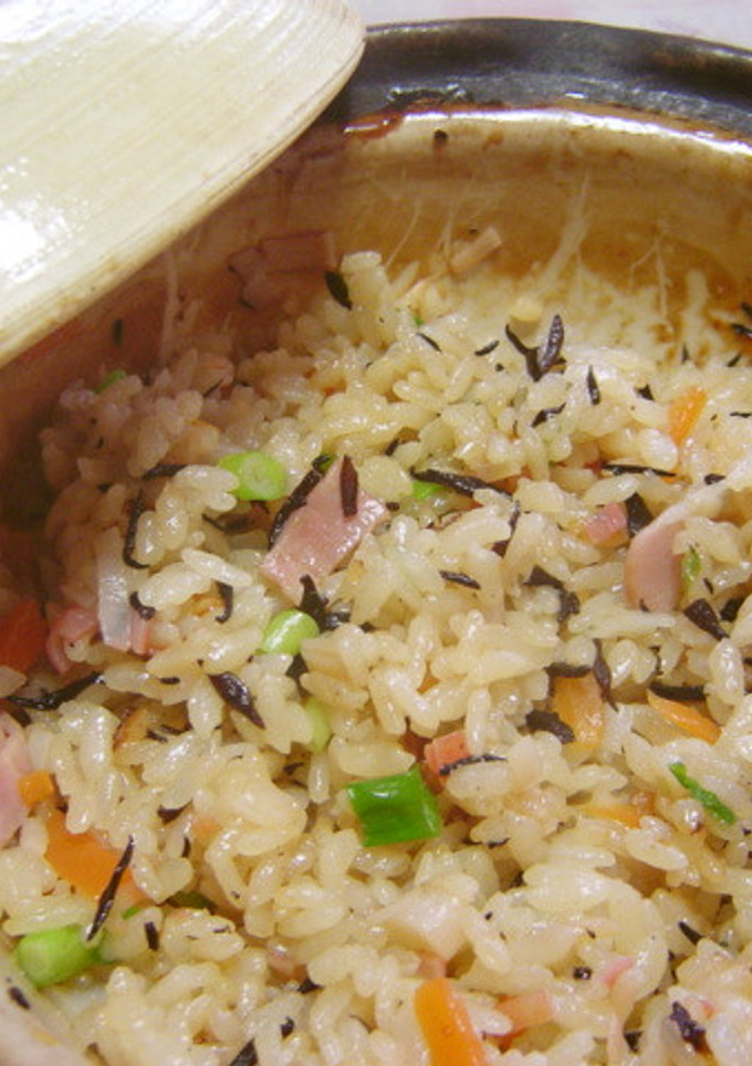 簡単！土鍋で釜めし♪炊き込みご飯-レシピのメイン写真