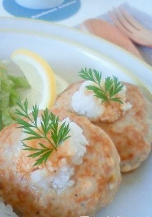 ふわっふわ♪豆腐とお麩入りハンバーグ-レシピのメイン写真
