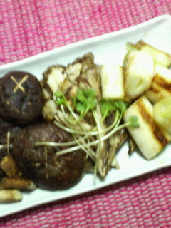 焼きキノコと焼きおネギ-レシピのメイン写真