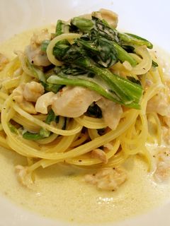 鶏肉とほうれん草と三種のチーズパスタ-レシピのメイン写真
