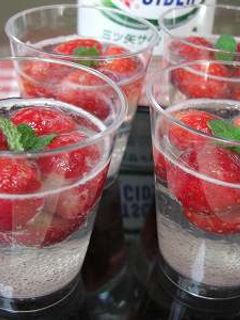 イチゴのサイダーゼリー♪-レシピのメイン写真