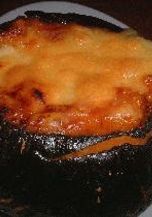 小ぶりのかぼちゃで、まるごとグラタン-レシピのメイン写真