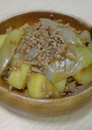 じゃがいもと玉ねぎのそぼろ煮-レシピのメイン写真