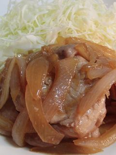 甘味は玉葱だけ♪うちの定番しょうが焼き-レシピのメイン写真