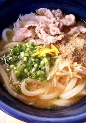胡麻香るパワフル肉うどん (´∀`)ノ♬-レシピのメイン写真